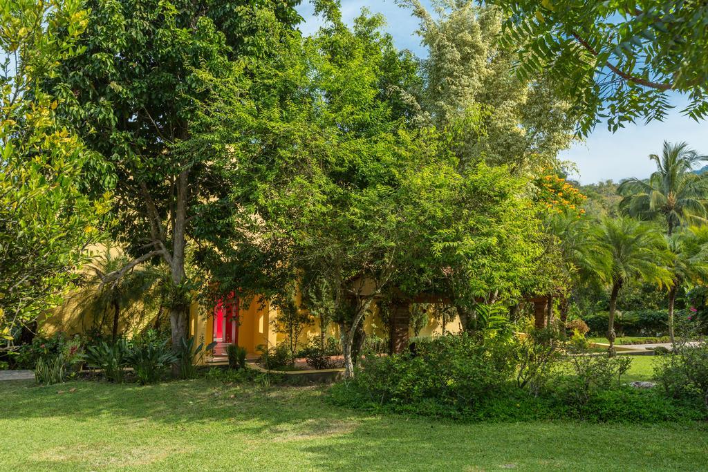 Villa Azalea Inn & Organic Farm JALISCO Экстерьер фото